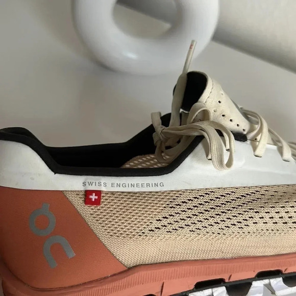 On Running On Cloudboom Women's Running Shoes in Savannah White Size 8.5 - Picture 14 of 16